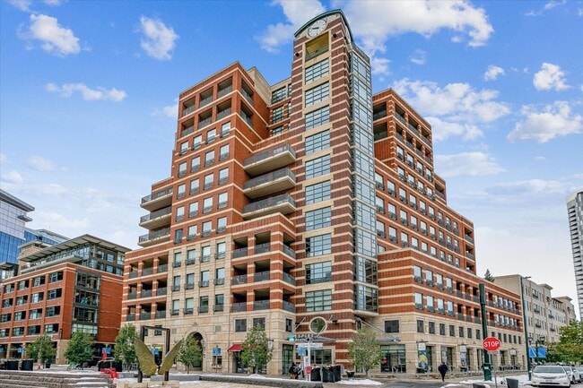 Building Photo - 1590 Little Raven St