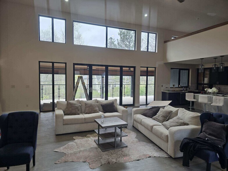 Building Photo - 3790 Belmont Rd