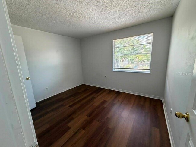 Building Photo - 2434 Rio Pinar Lakes Blvd