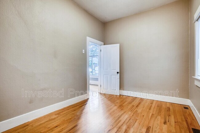 Building Photo - 3544 Humboldt St