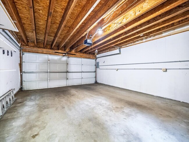 Building Photo - 2753 Champa St