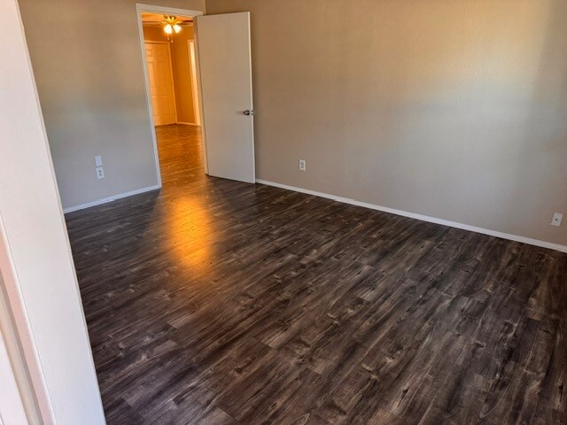 Building Photo - 3514 Summit Ln
