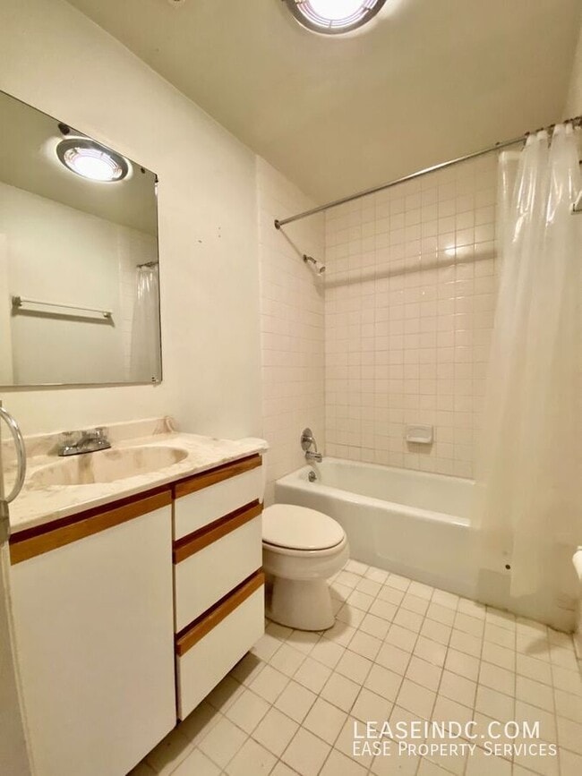 Building Photo - 1713 37th St NW