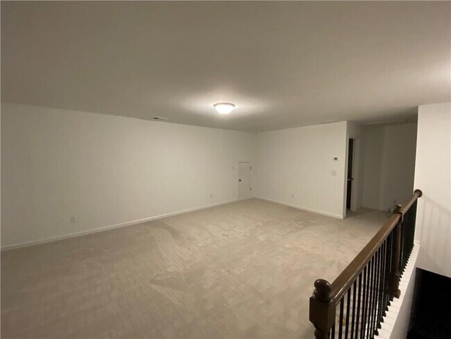 Building Photo - 5580 Bergeson Wy