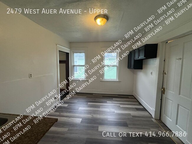 Building Photo - Charming and Spacious 2-Bedroom, 1-Bath Re...