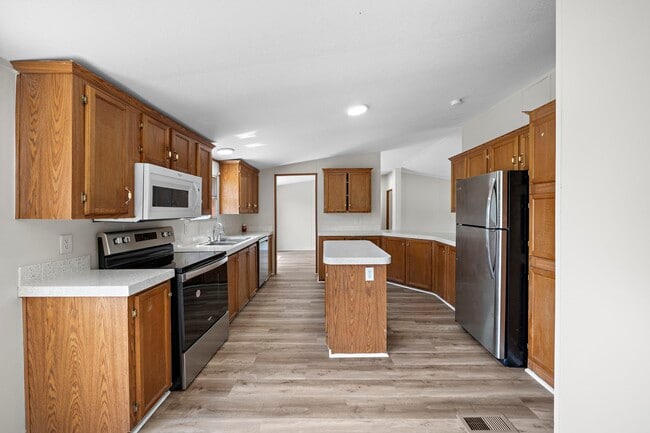 Building Photo - 16482 Pisces Rd