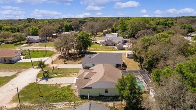 Building Photo - 40045 Palm St