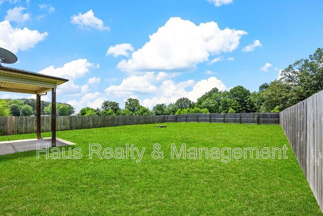 Building Photo - 112 Sycamore Hill Dr