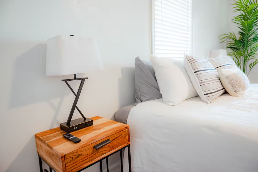 Building Photo - 1011 E Wintergreen Rd