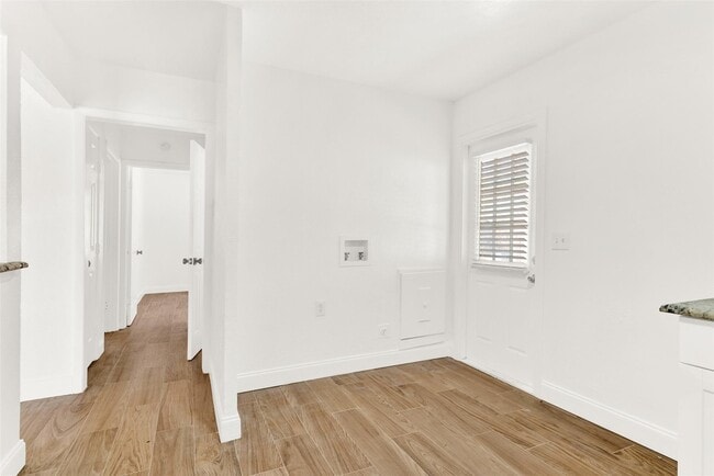 Building Photo - 316 Hilltop Ave