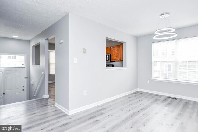 Building Photo - 9815 Berrywood Ct