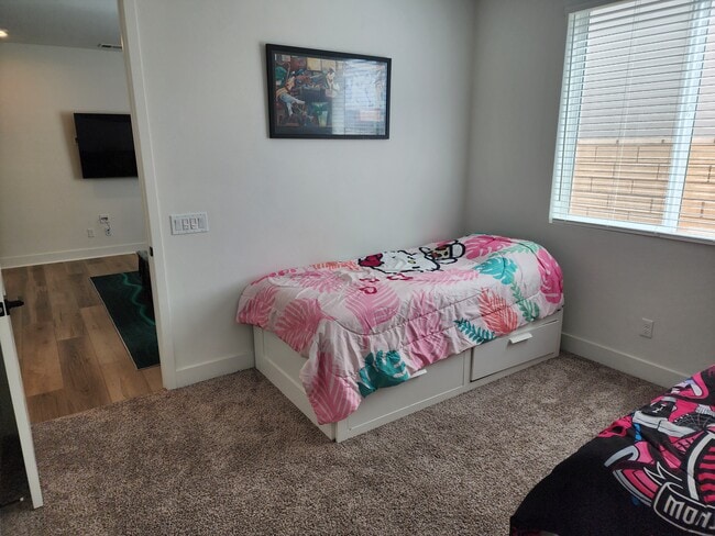 Building Photo - 28353 Old Spgs Rd