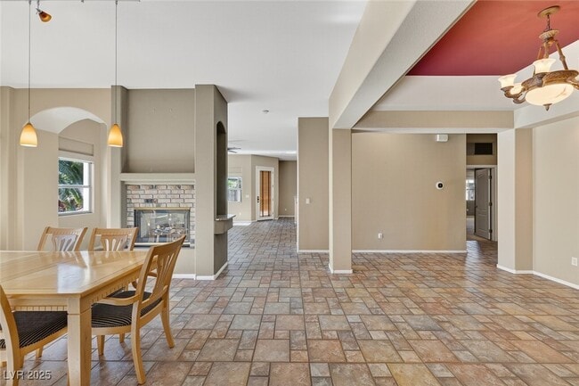 Building Photo - 3769 Erva St