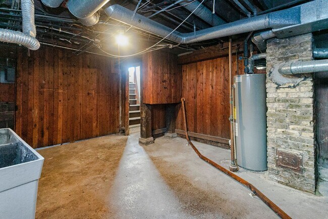 Building Photo - 2972 N 50th St