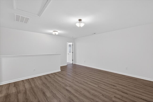 Building Photo - 7481 Hartsfield Dr