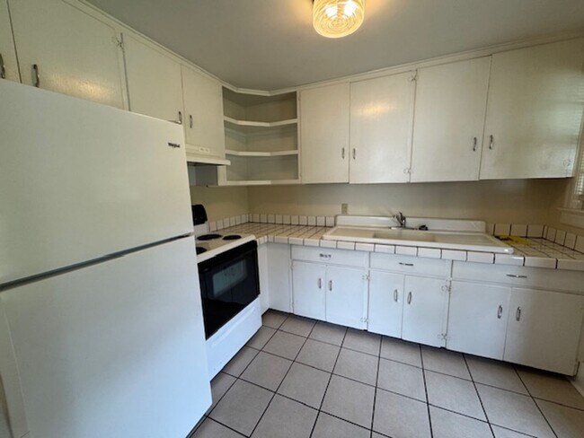 Building Photo - Sunset Park