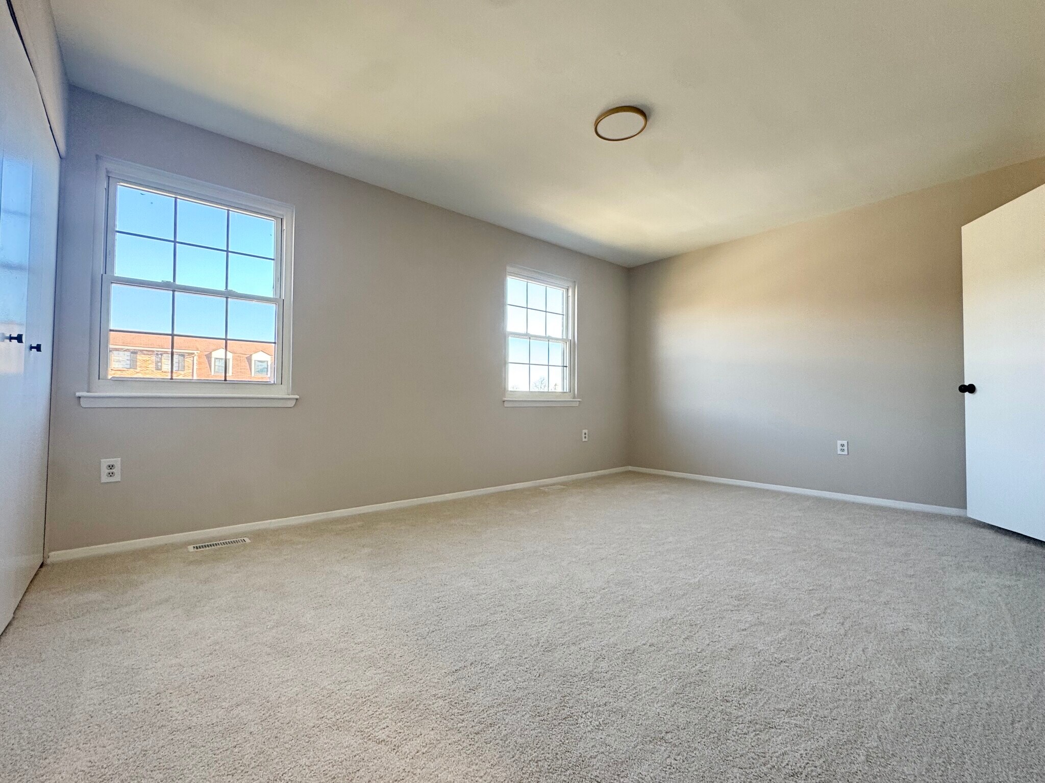 Building Photo - 40 Badger Gate Ct