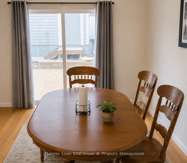 Building Photo - 3 Bed | 2.5 Bath Townhome In School District #2