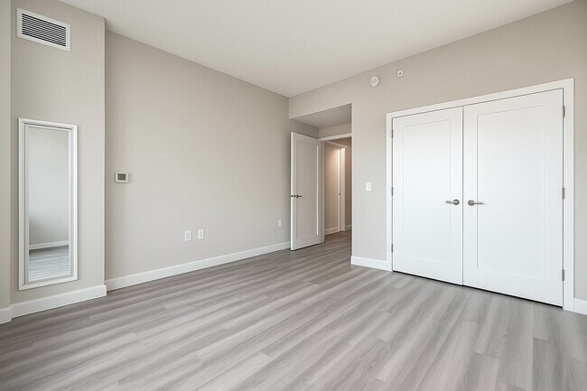 Building Photo - 1524 Sheepshead Bay Rd