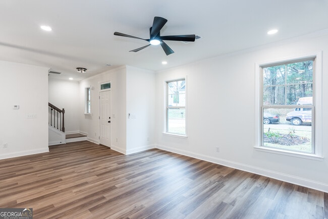 Building Photo - 3342 Landings S Dr SW