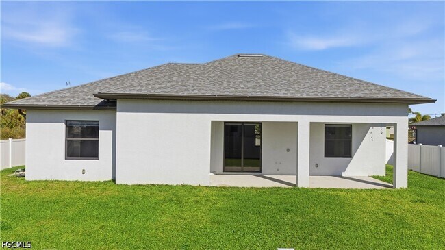 Building Photo - 1442 NE 33rd Ln