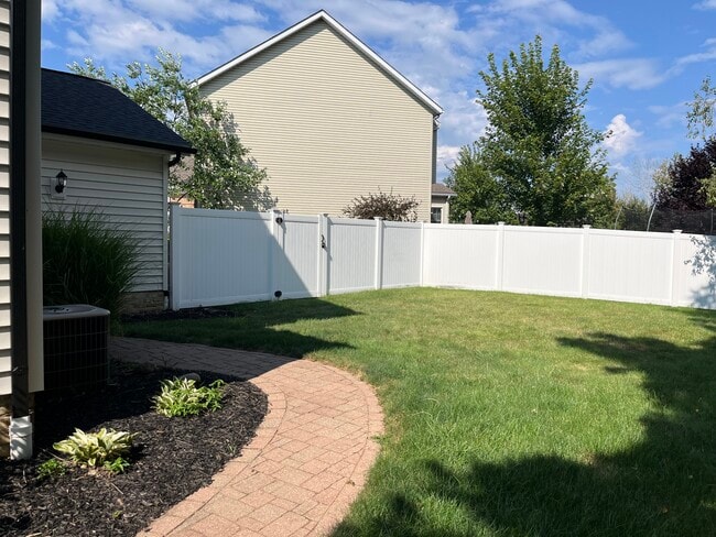 Building Photo - 7335 Bentham Cir NW