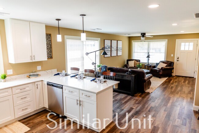 Building Photo - 5 Captiva Ln