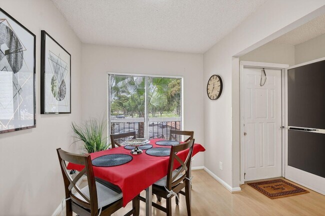 Building Photo - 10173 Mangrove Dr