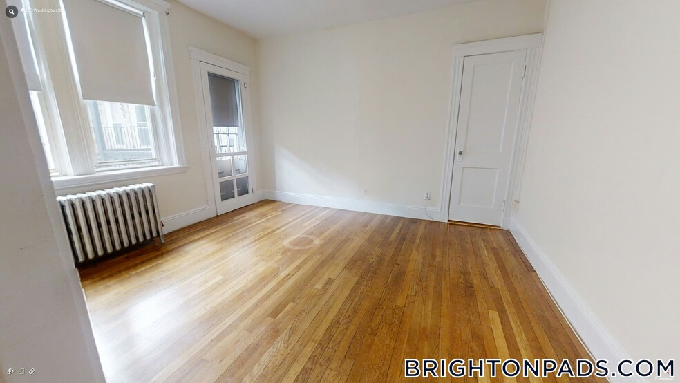 Building Photo - 127 Washington St