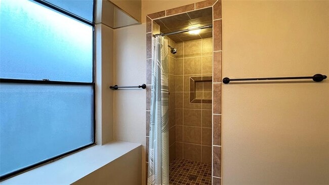 Building Photo - 15013 Natural Spring Way