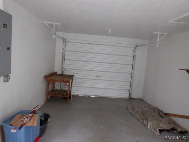 Building Photo - 146 W Casurina Pl