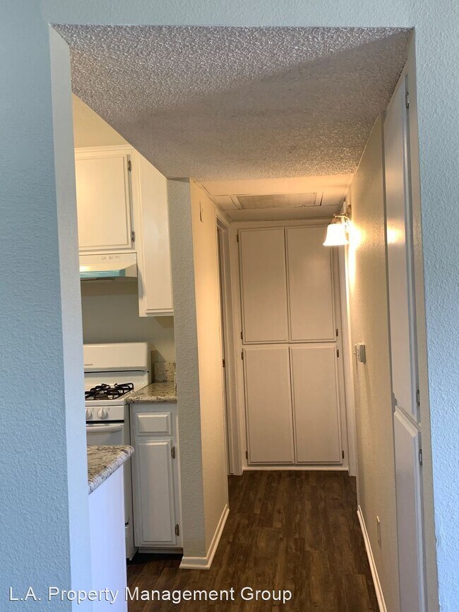 Building Photo - 1615 Yosemite Dr