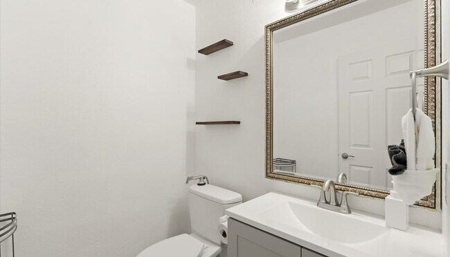 Building Photo - 11264 N 128th Pl