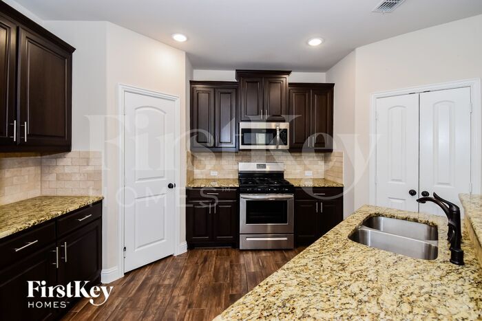Building Photo - 1403 Derby Dr