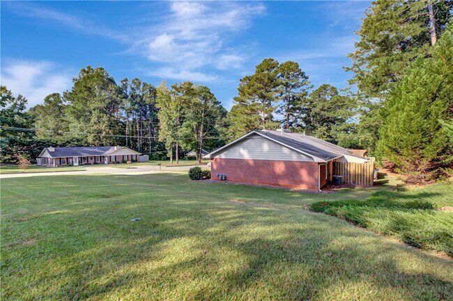 Building Photo - 105 Belle Dr