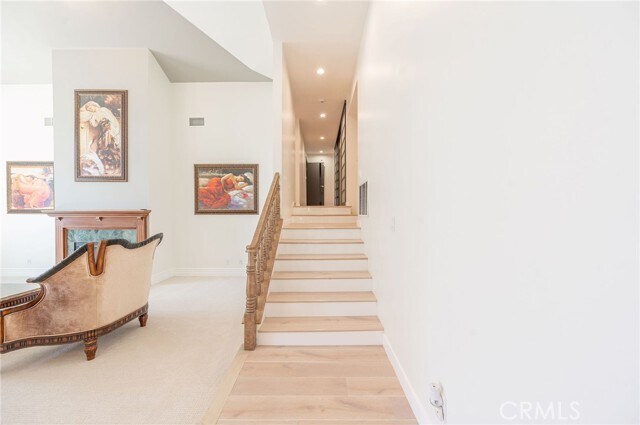 Building Photo - 3331 Oakmont View Dr