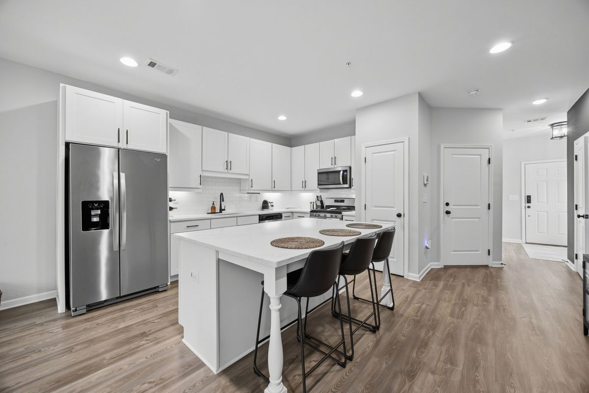 Building Photo - 2905 Ilir Mnr NW