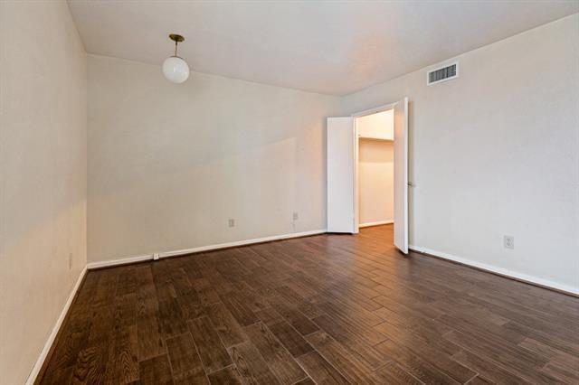 Building Photo - 3827 Gilbert Ave