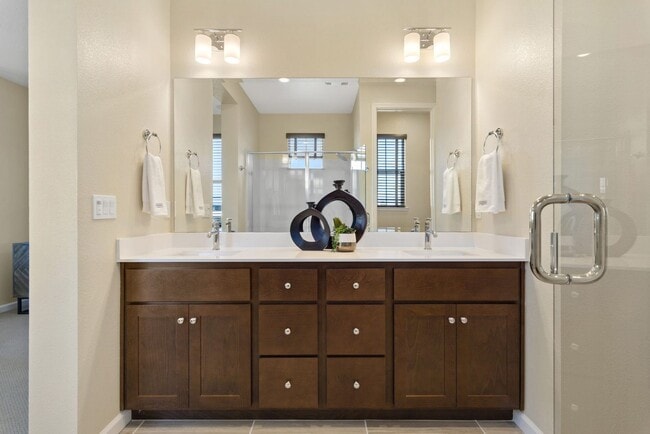 Building Photo - Provence Townhomes - Natomas