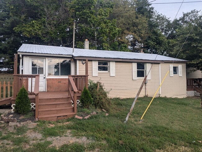 Primary Photo - 2353 Little Georgetown Rd