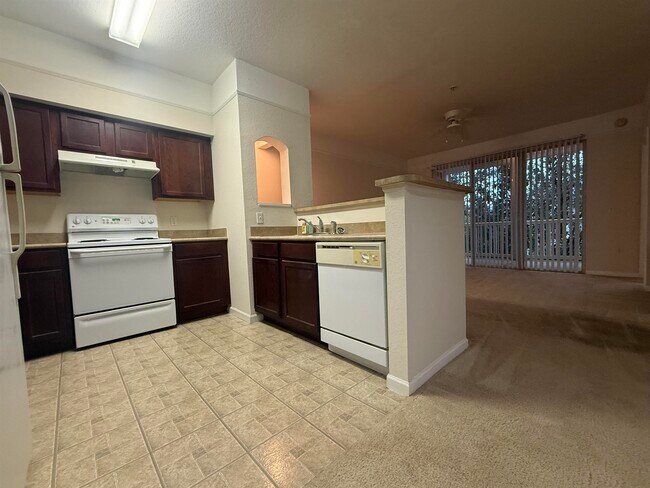 Building Photo - 2801 Chancellorsville Dr