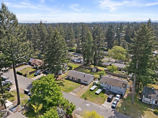 Building Photo - Charming 3-Bed Rental Home in Olympia | Pe...
