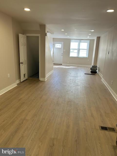 Building Photo - 1952 Mutter St