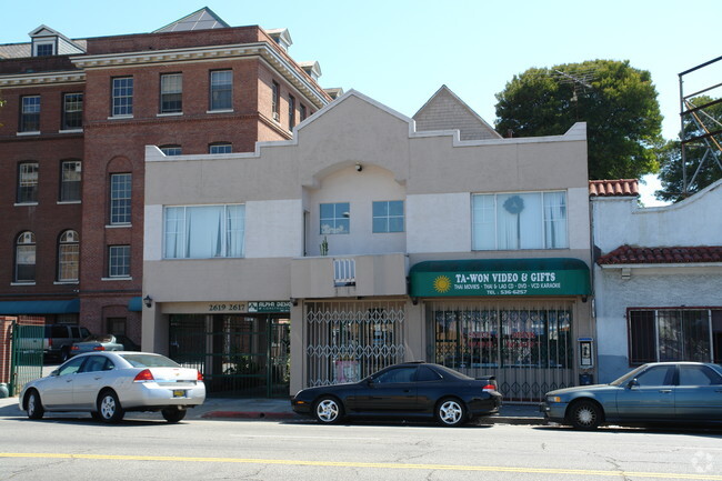 Building Photo - 2617-2619 International Blvd