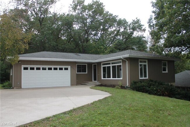 Primary Photo - 4 br, 2 bath House - 2921 La Salle Street