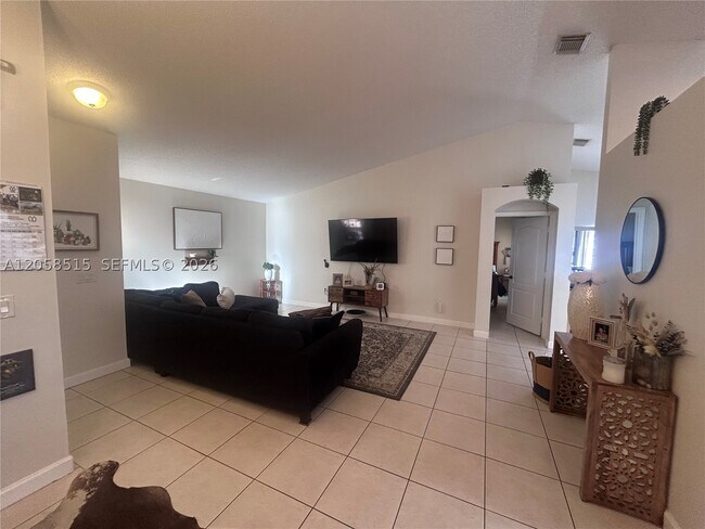 Building Photo - 4820 SW 152nd Way