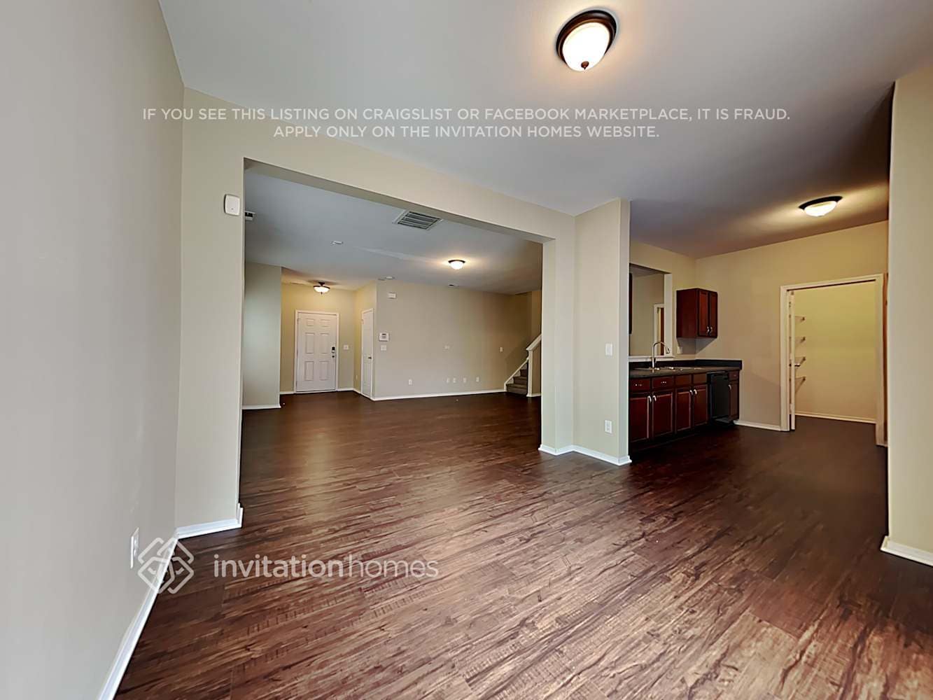 Building Photo - 1042 Black Oak Dr