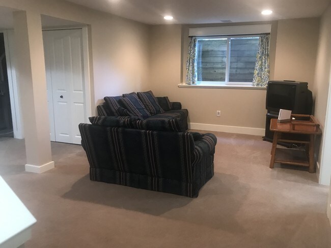 Building Photo - 2345 Fern Walk