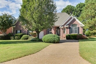 Building Photo - 5102 Waterford Pl