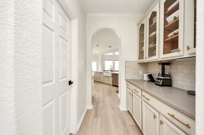 Building Photo - 527 Little River Ct